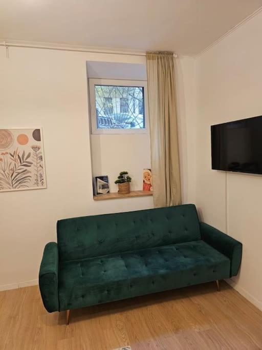 Heart Of City Center 4Br 2Bath 10 Pers Bukarest Exterior foto